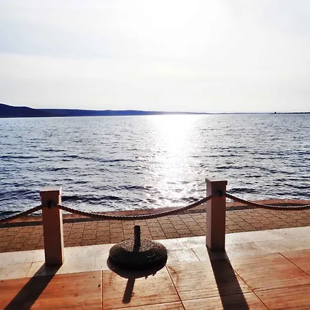 Seline/paklenica Riviera 36551 سيلين